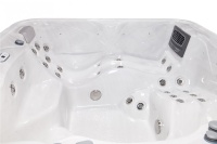 Гидромассажный спа-бассейн Wellis Saturn